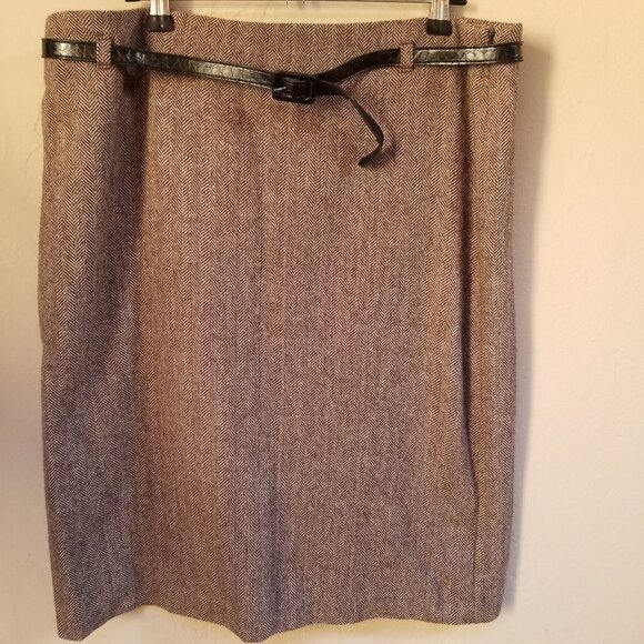 Laundry by Shelli Segal Belted Mini Straight Skirt - Picture 1 of 7
